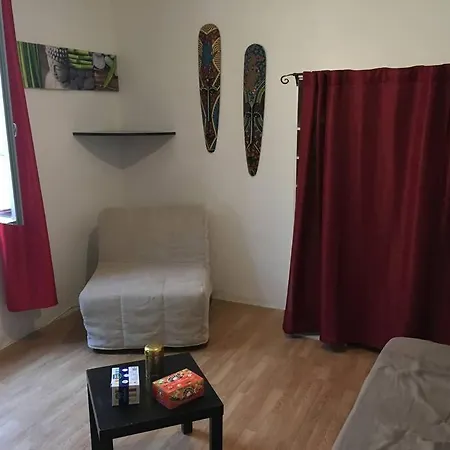 Jolie Studio Dans Le Centre Historique De Apartment