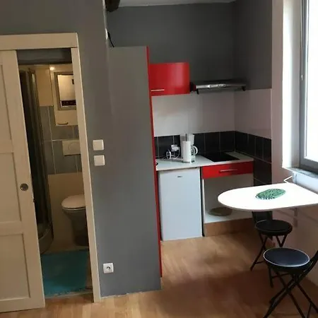 Jolie Studio Dans Le Centre Historique De Apartment *